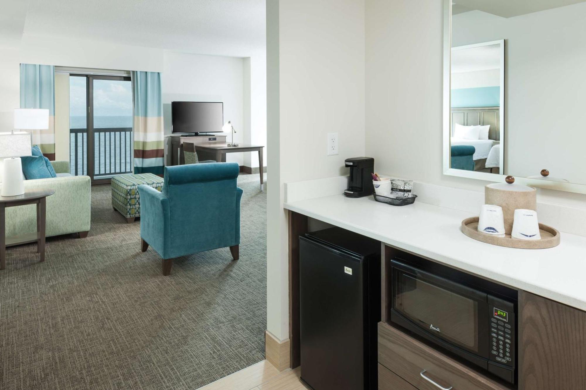 Hampton Inn & Suites By Hilton Carolina Beach Oceanfront Extérieur photo