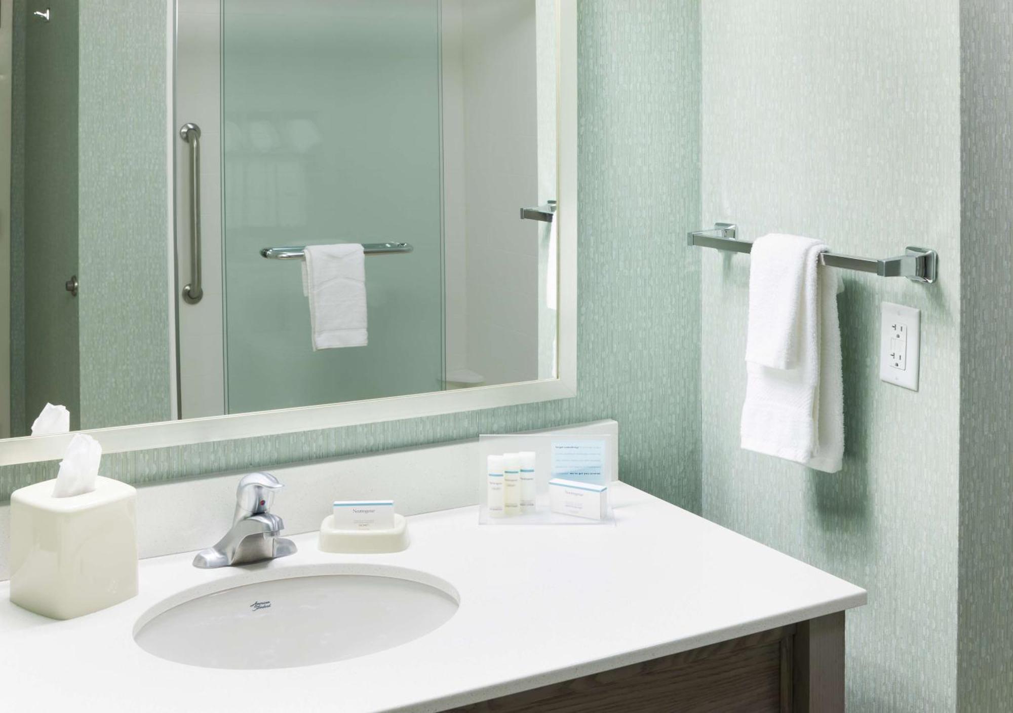 Hampton Inn & Suites By Hilton Carolina Beach Oceanfront Extérieur photo